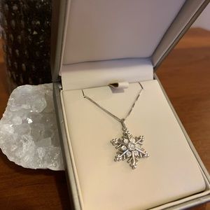 Reeds Jewelers Snowflake necklace